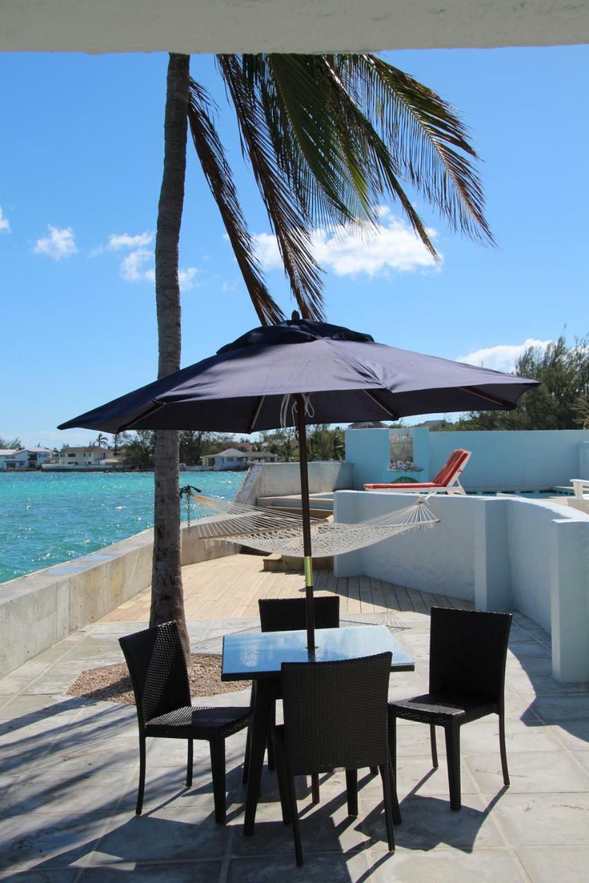 Water'S Edge Villa - Oceanfront With Private Pool Nassau Exterior foto