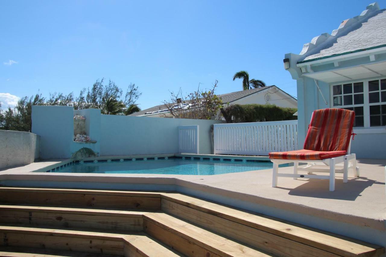 Water'S Edge Villa - Oceanfront With Private Pool Nassau Exterior foto