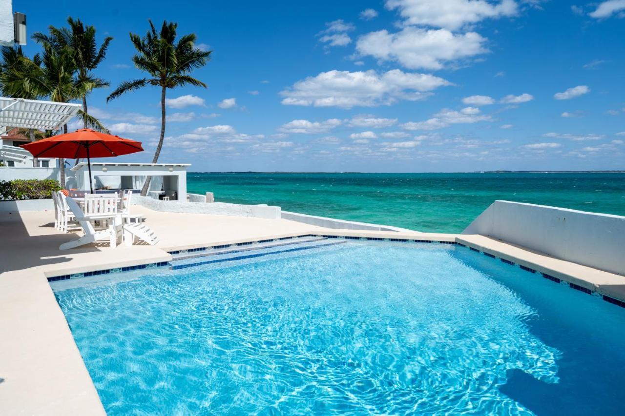 Water'S Edge Villa - Oceanfront With Private Pool Nassau Exterior foto